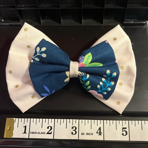 Soft pink double bow - Picture 3 of 4